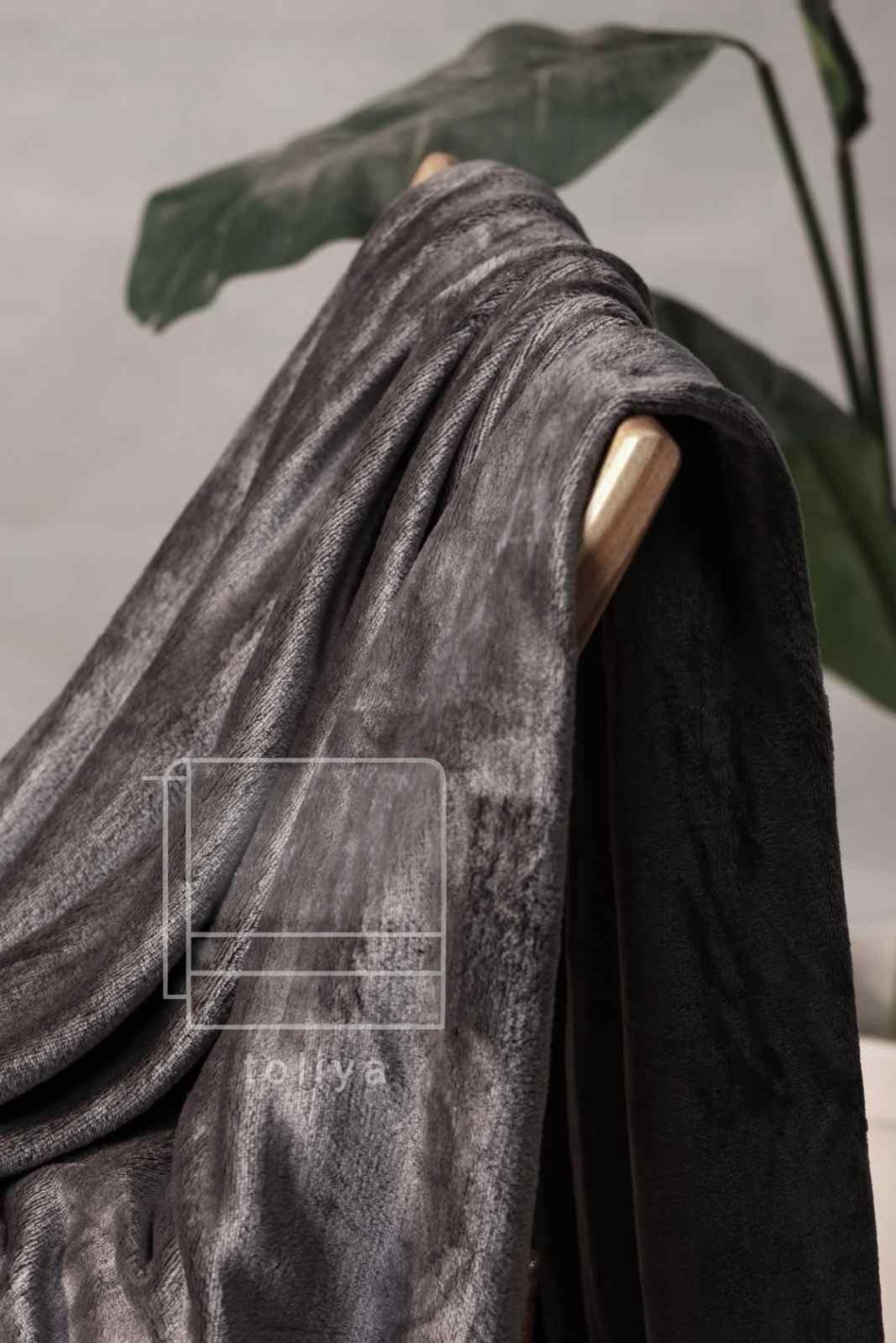 Summer Plush Blanket Grey