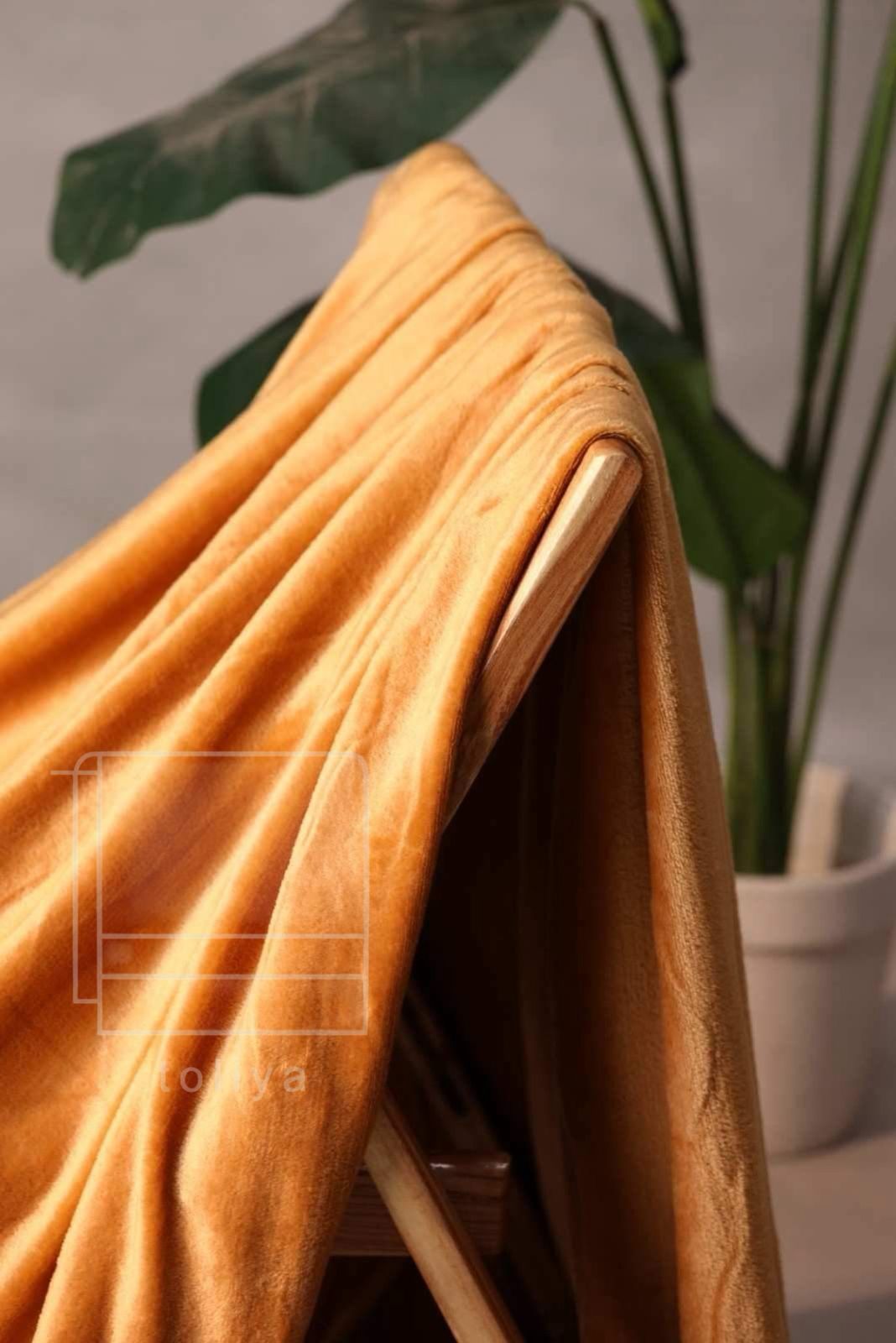 Summer Plush Blanket Mustard