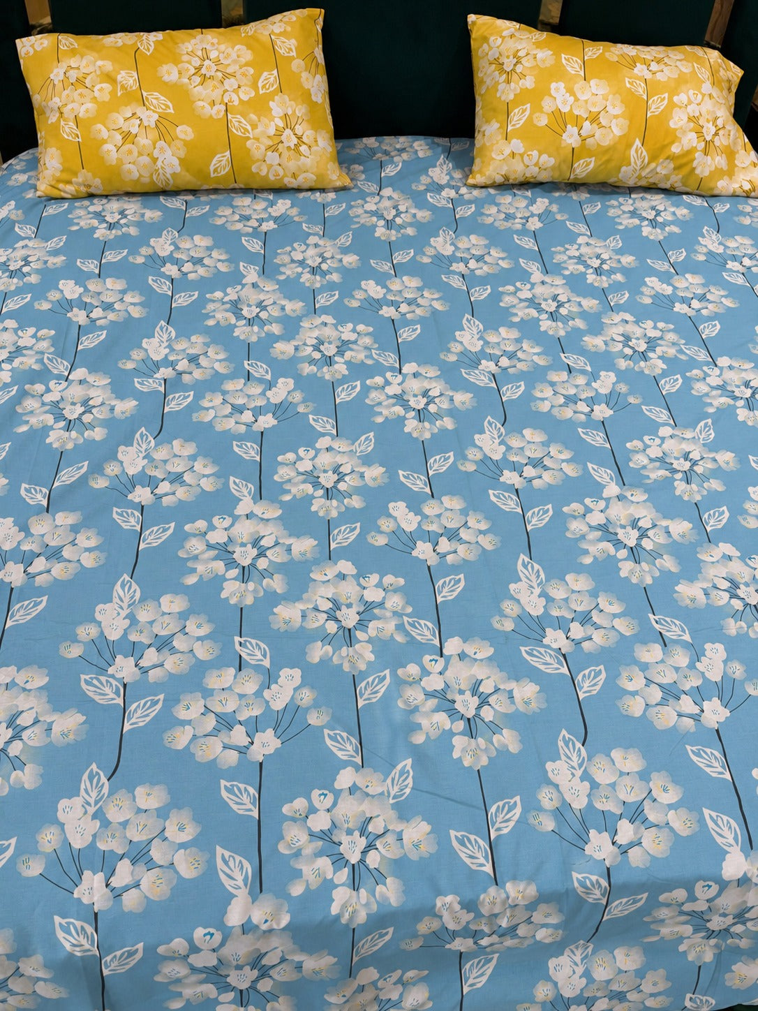 Blue Bloom Bedsheet Set