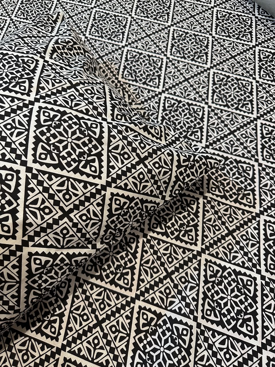 Geometric Print Bedsheet Set
