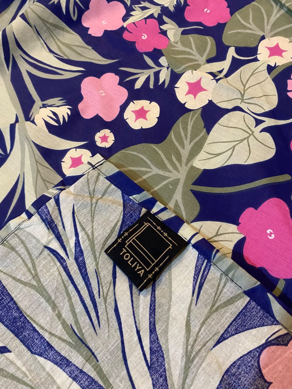 Midnight Garden Bedsheet Set