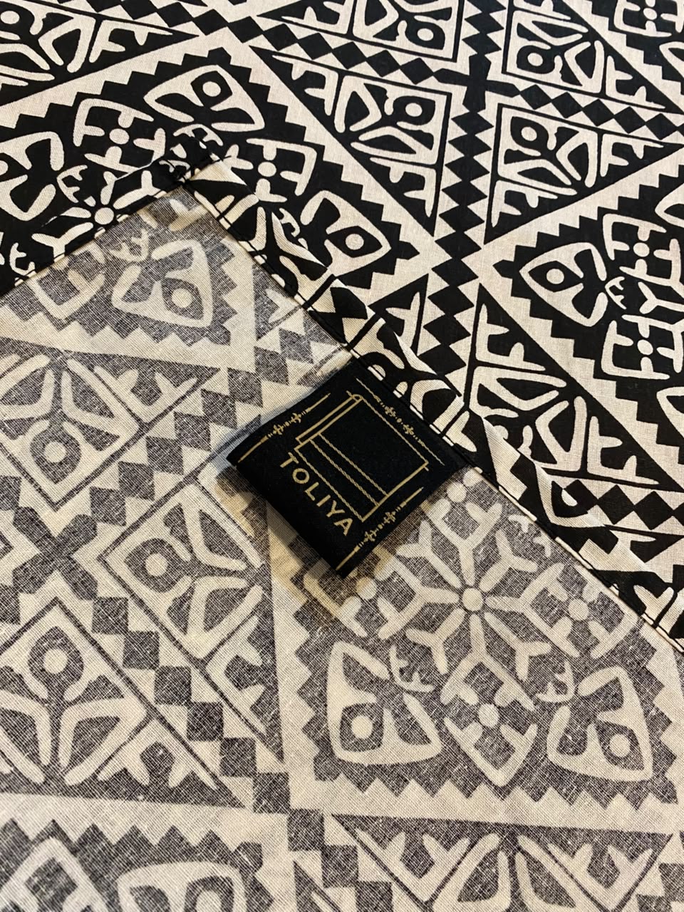 Geometric Print Bedsheet Set