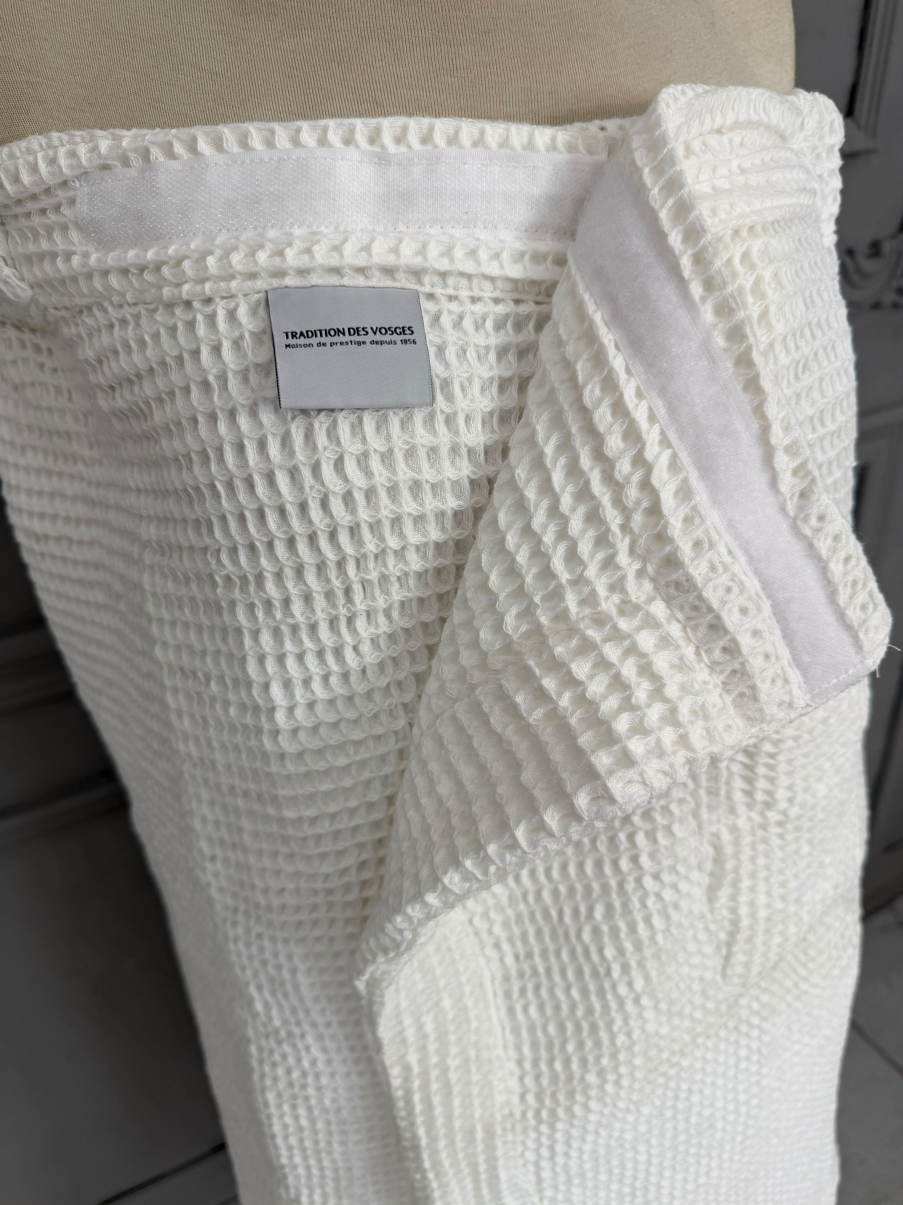 Waffle Weave Wrap with Pocket