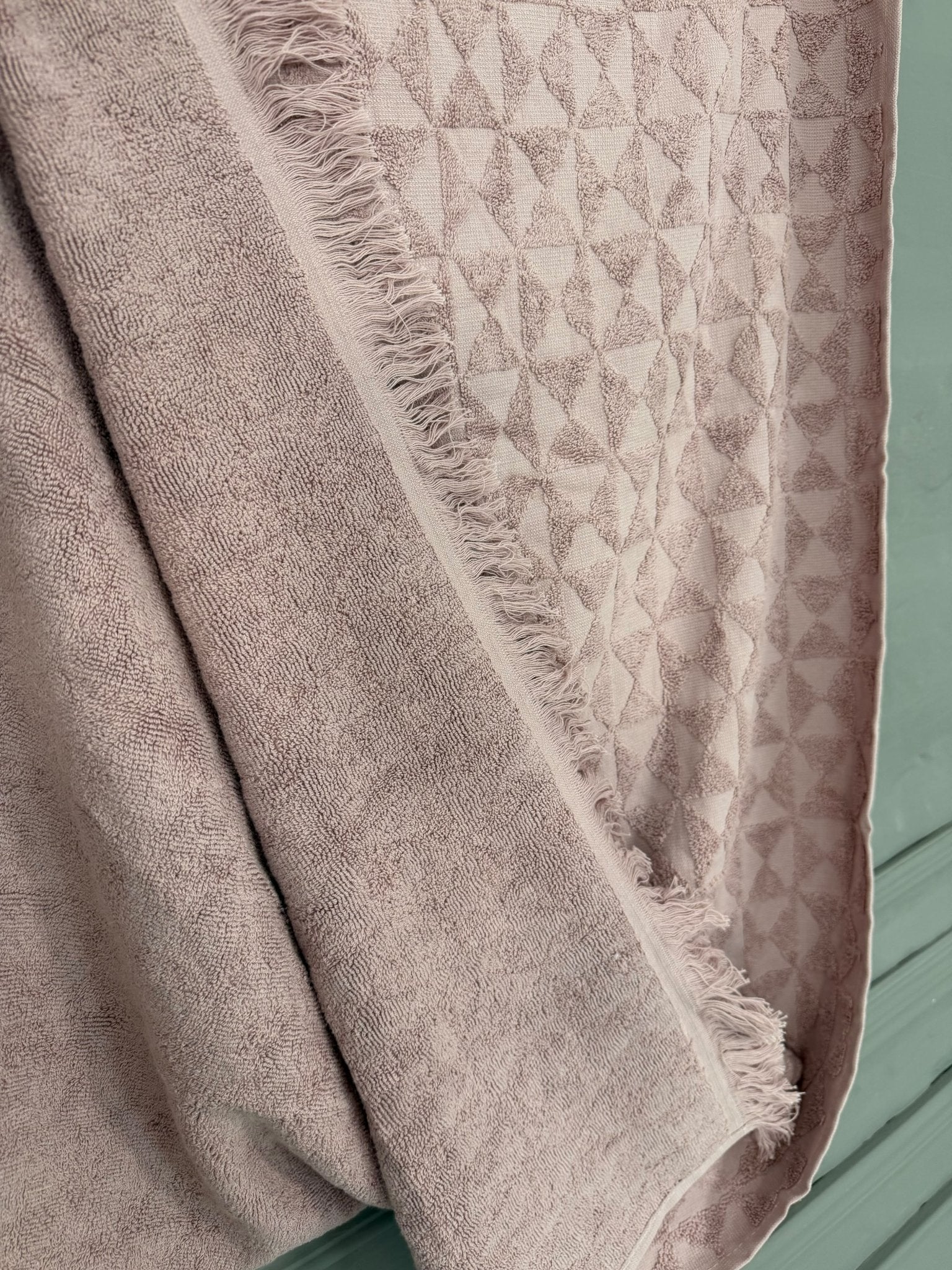 Diamond Textured Luxury Towel - Toliya.co