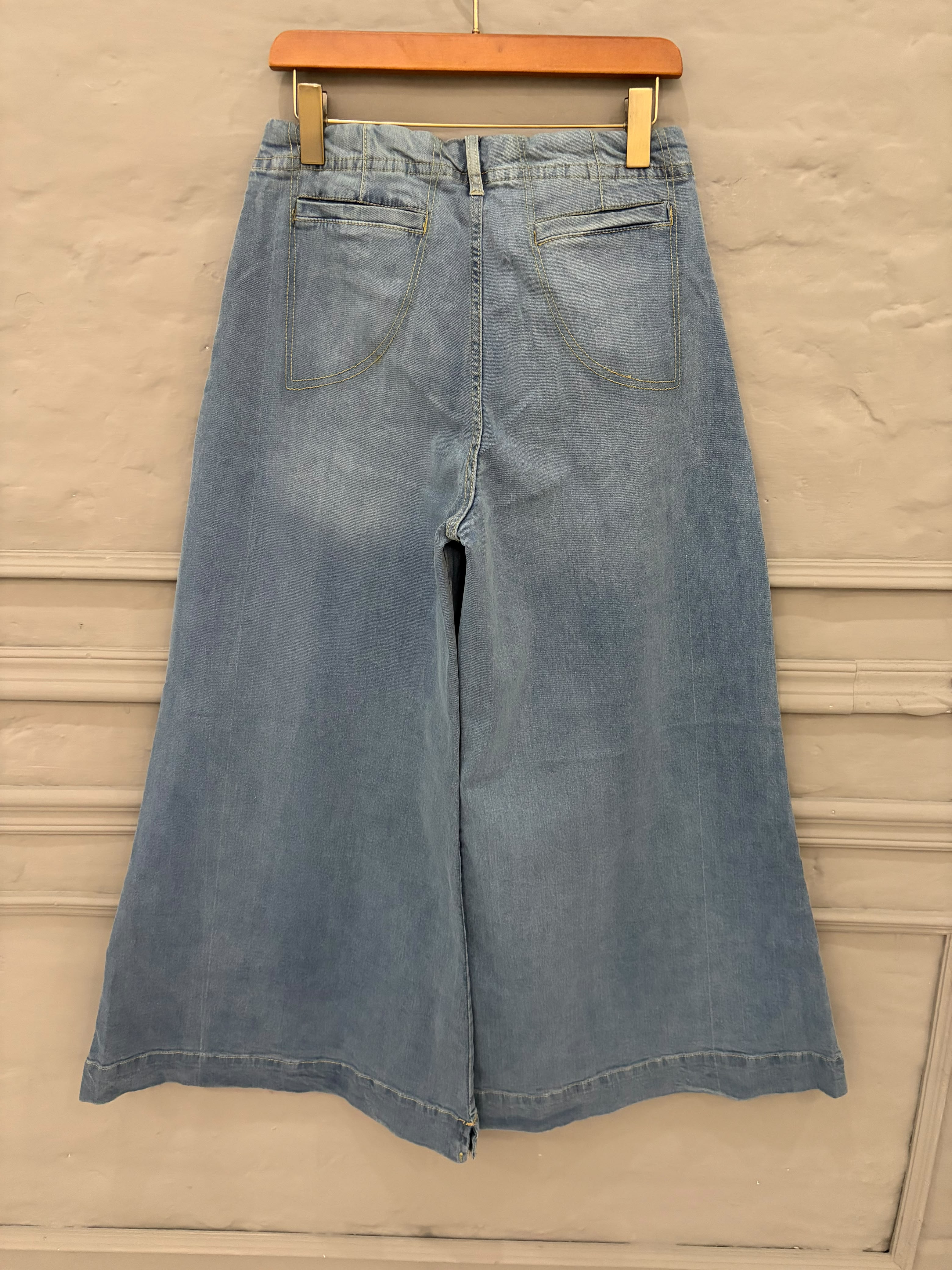 Women’s High-Rise Wide-Leg Jeans