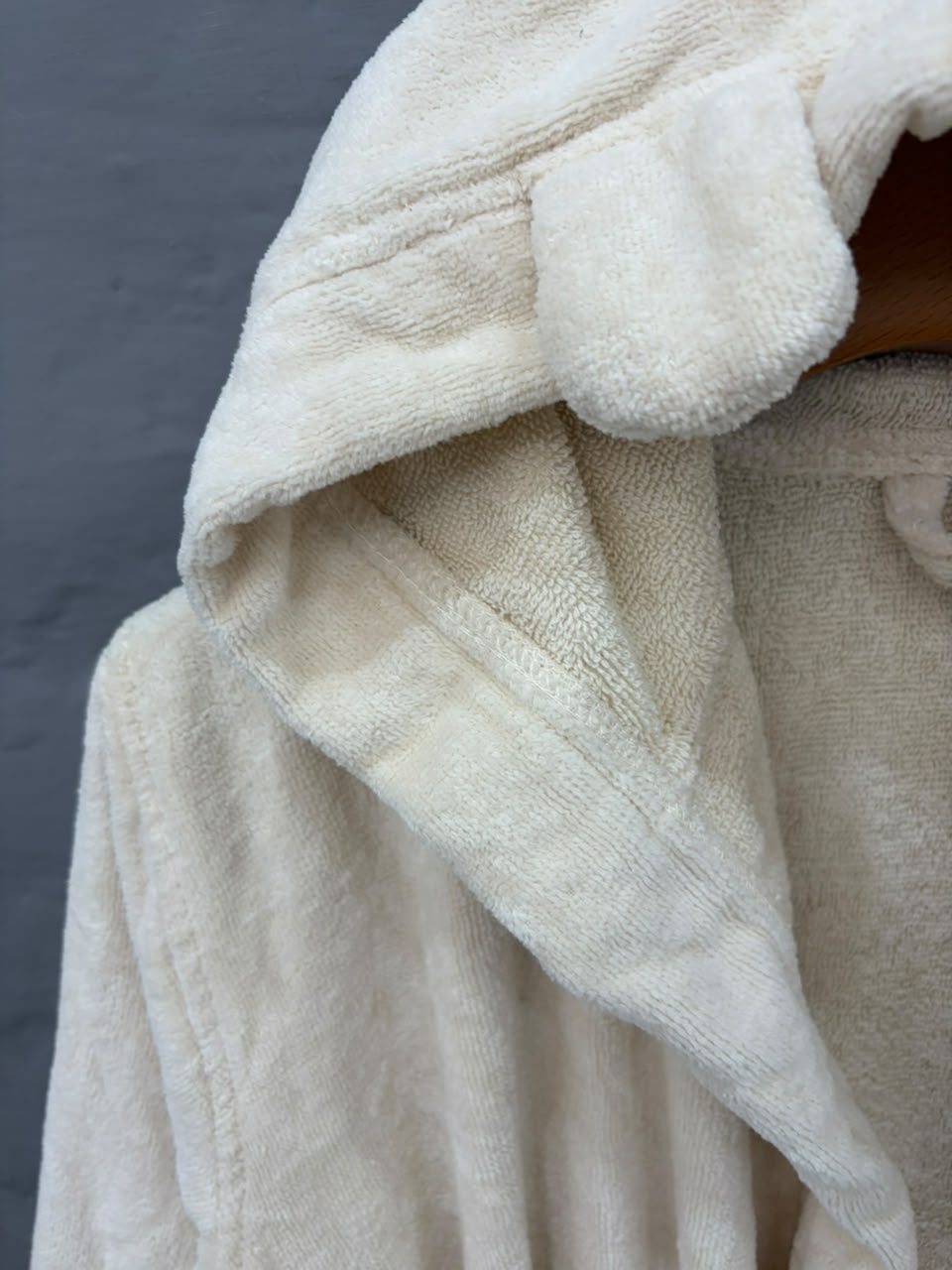 Cozy Cream Hooded Bathrobe - Toliya.co