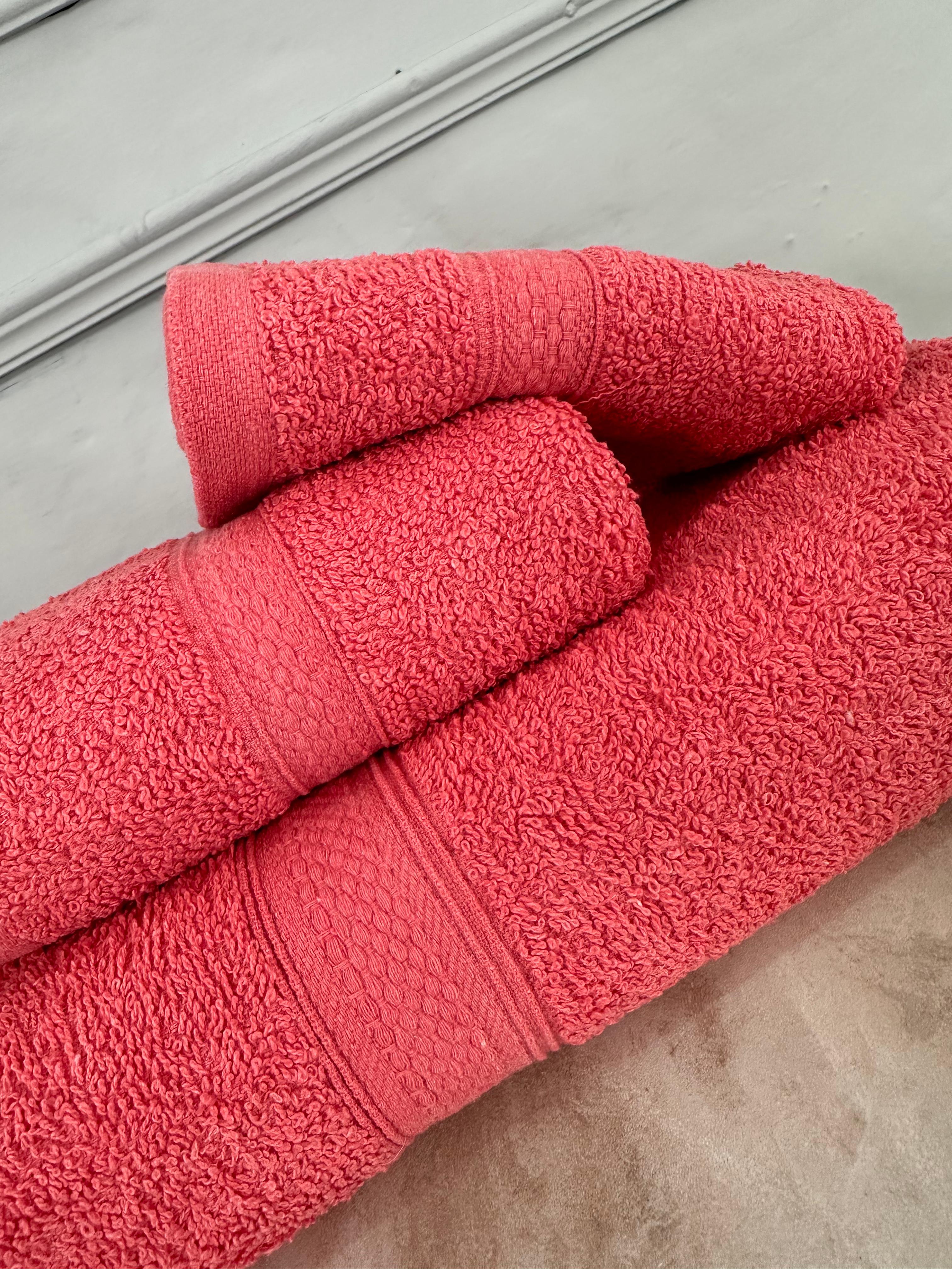 Cotton Towel Set Pack of 3  GSM (450)
