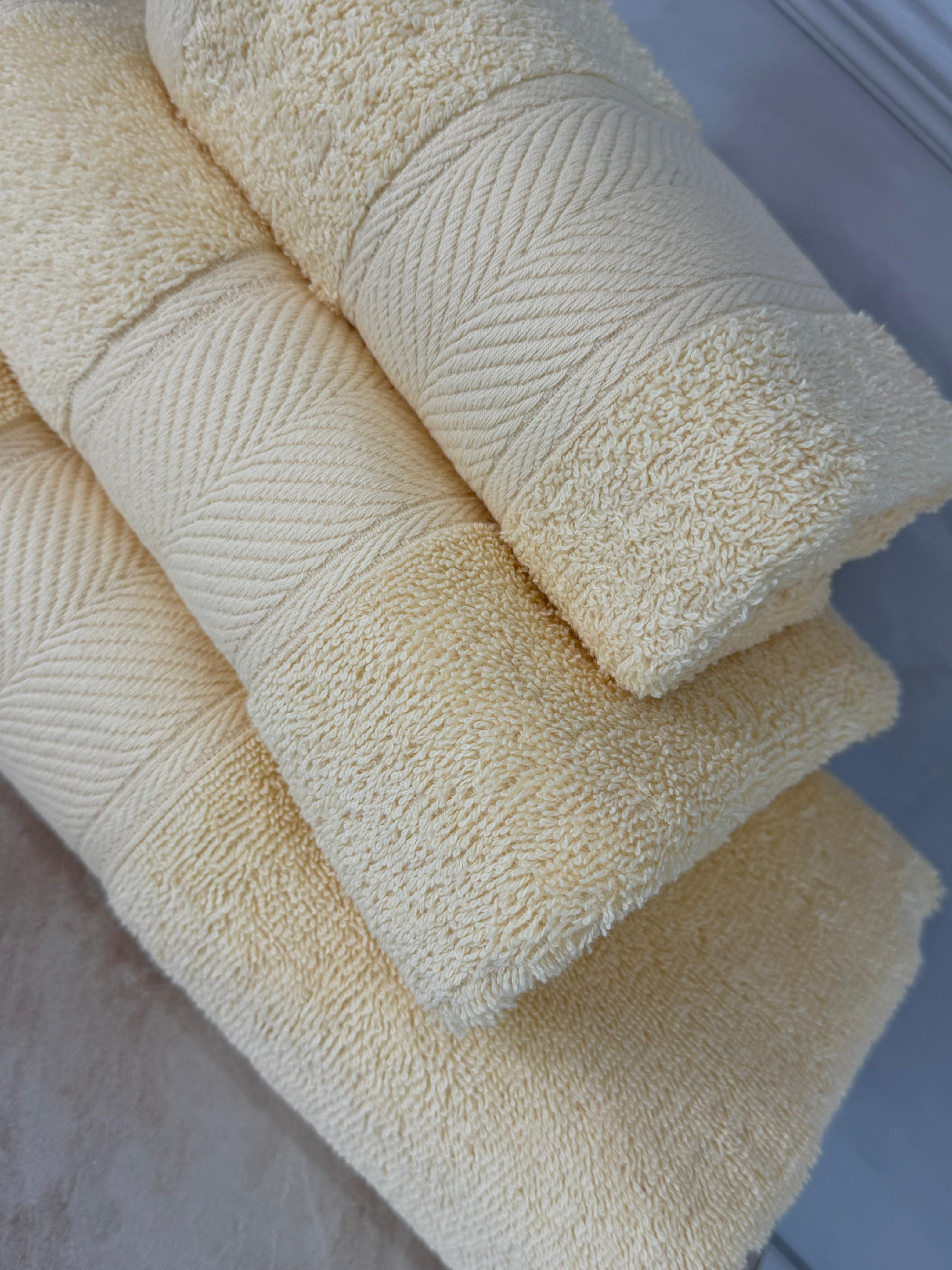 500 GSM Cotton Towel Set – 3 Piece