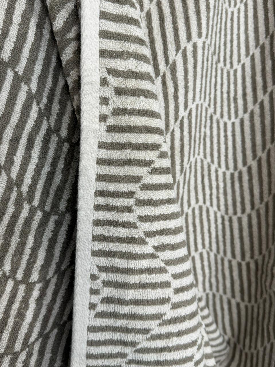 Wave Pattern Cotton Towel