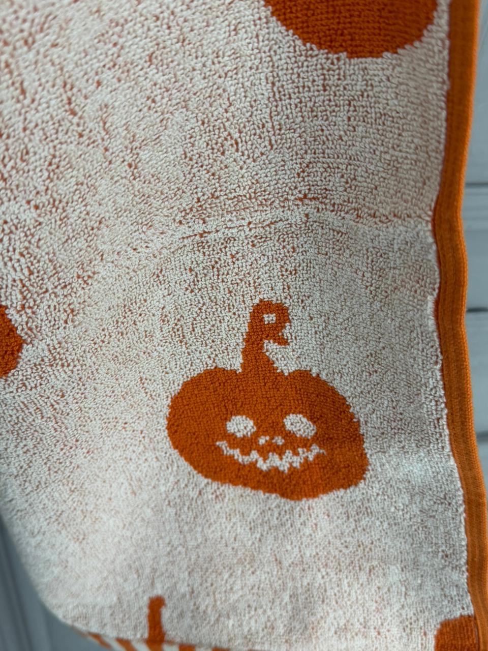 Pumpkin Glow Halloween Printed Towel